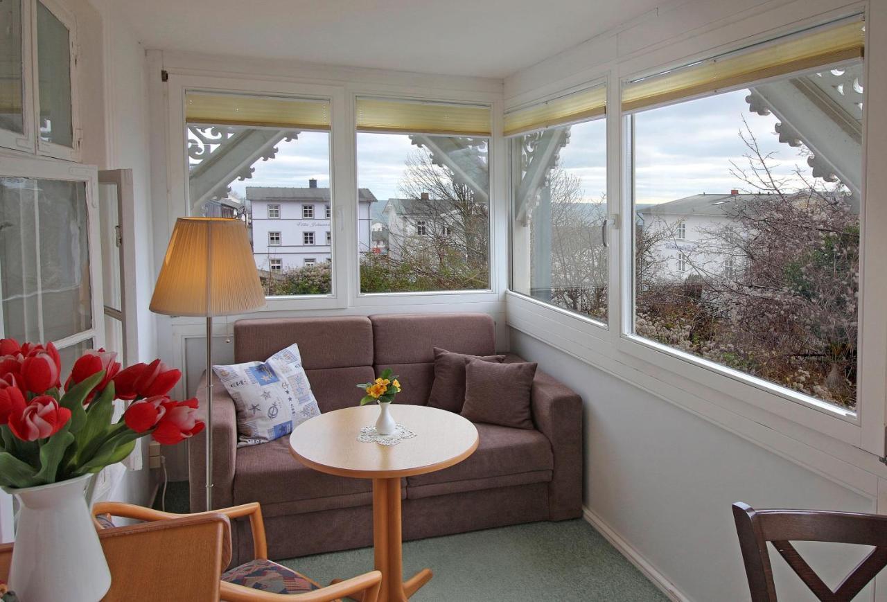 Villa Ostseelilie - Appartements Mit Balkon Und Meerblick Засниц Экстерьер фото