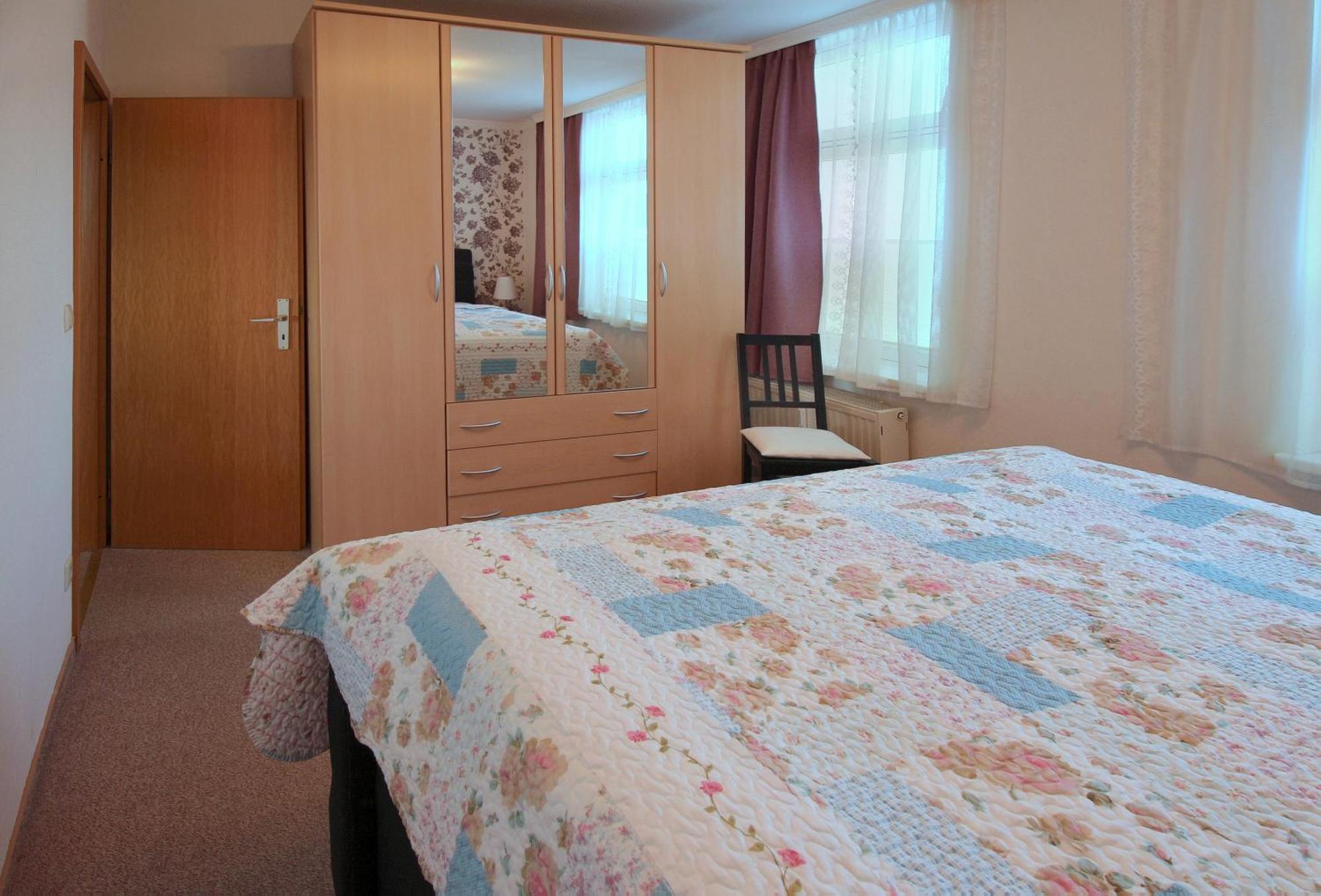 Villa Ostseelilie - Appartements Mit Balkon Und Meerblick Засниц Номер фото