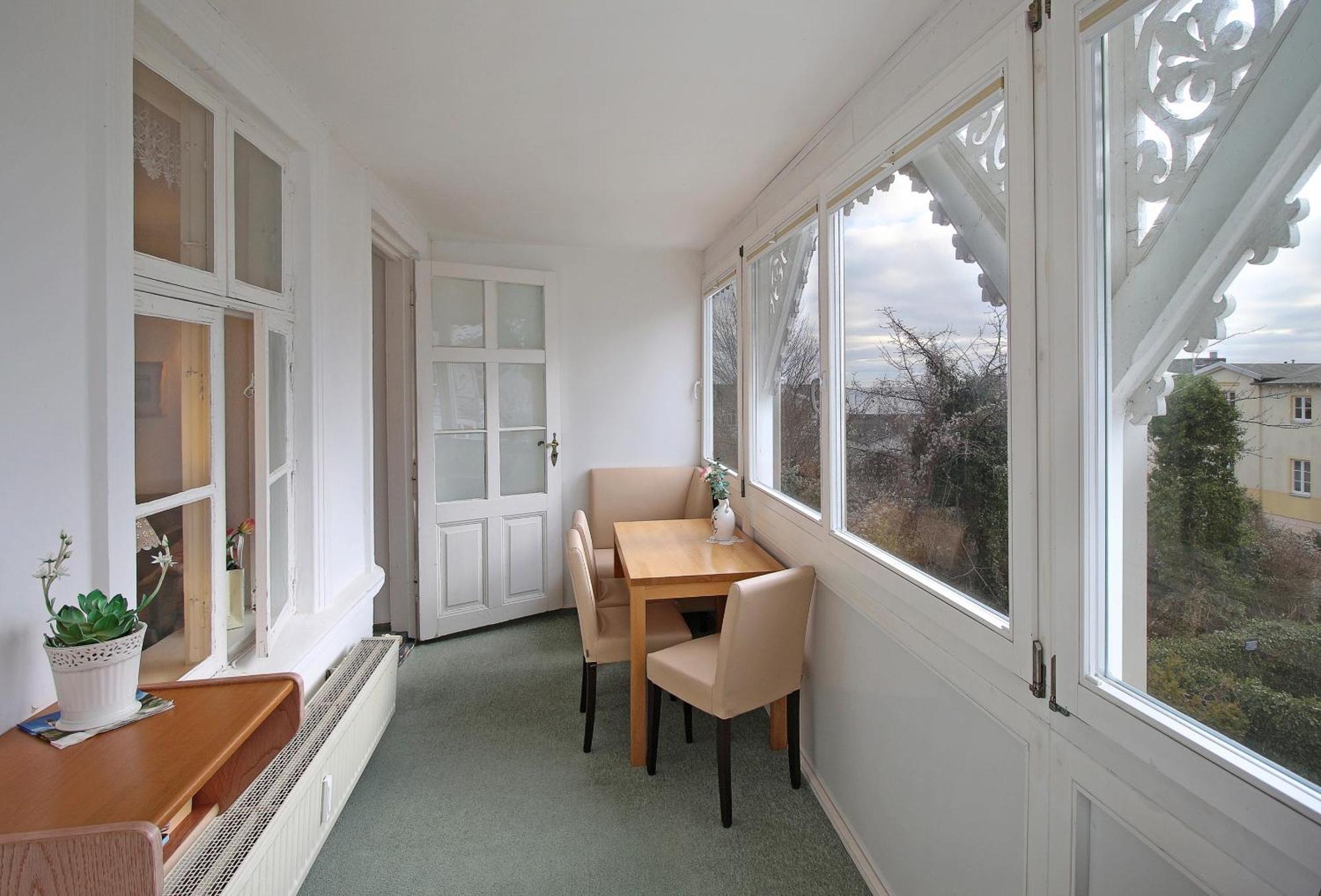 Villa Ostseelilie - Appartements Mit Balkon Und Meerblick Засниц Номер фото